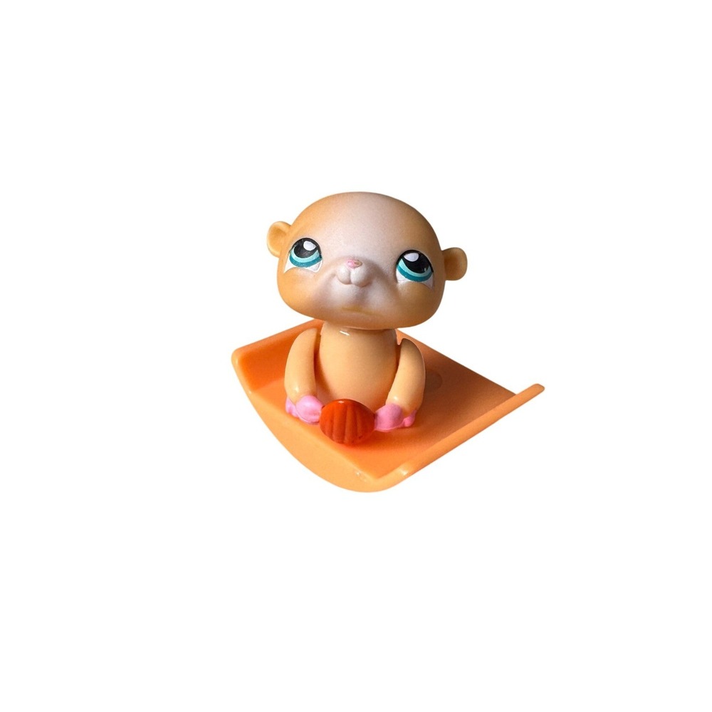 Hasbro Littlest Pet Shop #PP3 LPS Hideout‎ Play Set Hamster Figurine